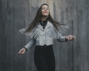 Lindsay Lou